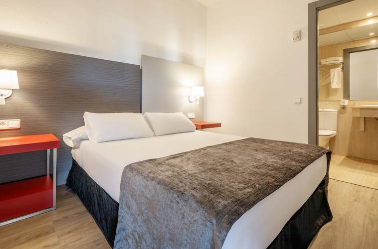  Hotel ILUNION Romareda Saragossa