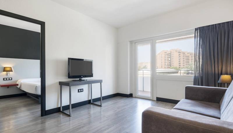  Hotel ILUNION Romareda Saragossa