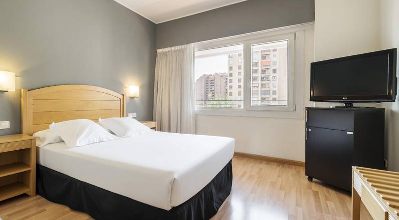  Hotel ILUNION Romareda Saragossa